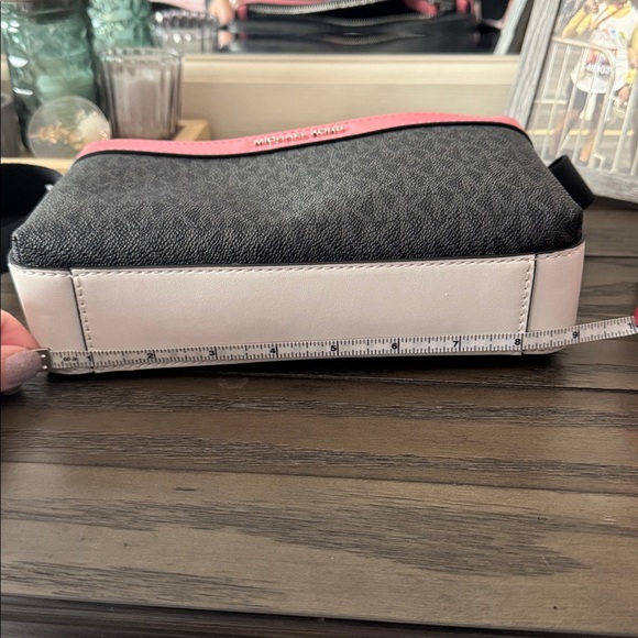 Michael Kors Black and Pink Messenger Bag - Picture 7 of 9